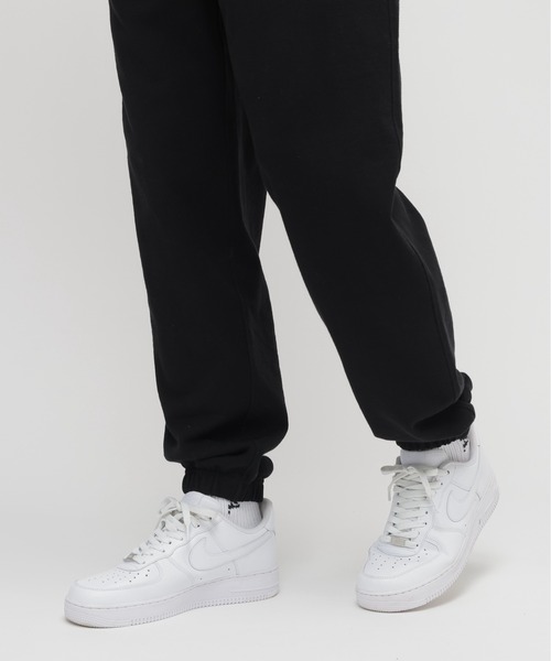 AVIREX(アヴィレックス)の「SIGNATURE VARSITY LOGO SWEAT PANTS / シグネチャーバーシティー ロゴ スウェットパンツ / AVIREX / アヴィレックス(スウェットパンツ・メンズ・ブラック/ネイビー/グレー/レッド/オフホワイト・MEDIUM/LARGE/X-LARGE/XX-LARGE)」の19枚目の写真