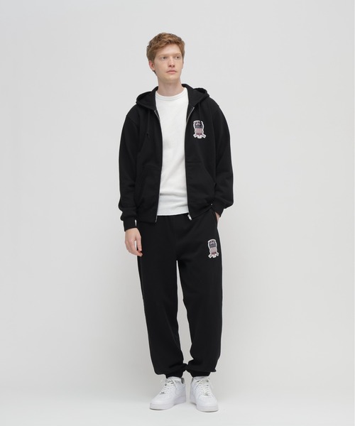 AVIREX(アヴィレックス)の「SIGNATURE VARSITY LOGO SWEAT PANTS / シグネチャーバーシティー ロゴ スウェットパンツ / AVIREX / アヴィレックス(スウェットパンツ・メンズ・ブラック/ネイビー/グレー/レッド/オフホワイト・MEDIUM/LARGE/X-LARGE/XX-LARGE)」の22枚目の写真
