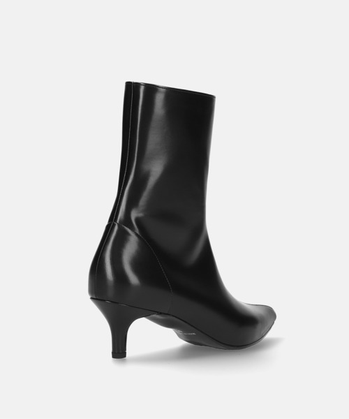 MAMIAN（マミアン）の「ポインテッドトゥ ショートブーツ (5.5cmヒール)（ブーツ・レディース・ブラック・M/S/LL/L）」の4枚目の写真