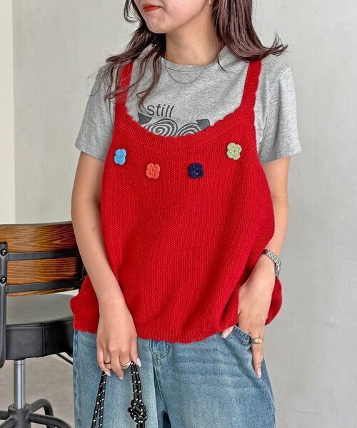 CPCM(シーピーシーエム)の「花刺繍ニットベスト(ニット/セーター・レディース・グリーン/レッド/イエロー・FREE)」の1枚目の写真