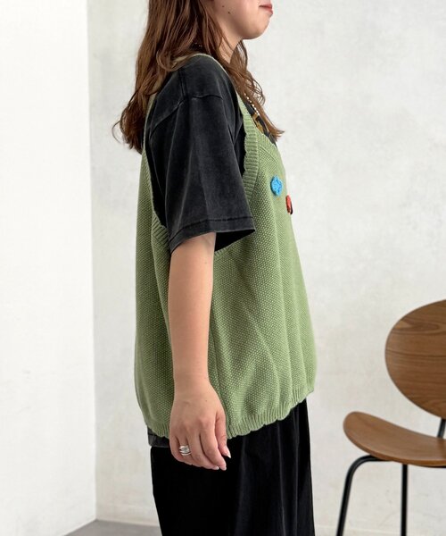 CPCM(シーピーシーエム)の「花刺繍ニットベスト(ニット/セーター・レディース・グリーン/レッド/イエロー・FREE)」の18枚目の写真