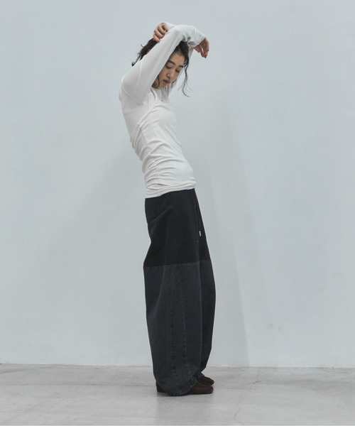feepur(フェピュール)の「スウェットドッキングバレルデニム(デニムパンツ・レディース・ブラック・TALL/MEDIUM/SMALL)」の3枚目の写真