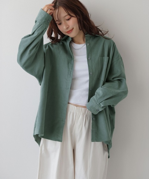 La-gemme(ラジェム)の「コーデュロイ調オーバーサイズ/軽アウター/体型カバー(シャツ/ブラウス・レディース・ブラウン/ブラック/ブルーグリーン/アイボリー・フリー)」の4枚目の写真