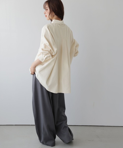 La-gemme(ラジェム)の「コーデュロイ調オーバーサイズ/軽アウター/体型カバー(シャツ/ブラウス・レディース・ブラウン/ブラック/ブルーグリーン/アイボリー・フリー)」の14枚目の写真