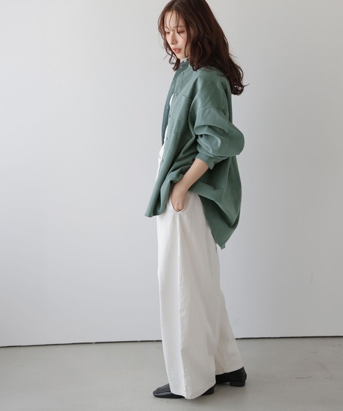 La-gemme(ラジェム)の「コーデュロイ調オーバーサイズ/軽アウター/体型カバー(シャツ/ブラウス・レディース・ブラウン/ブラック/ブルーグリーン/アイボリー・フリー)」の18枚目の写真