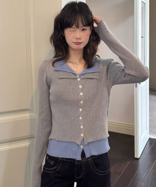 Teem Store(チームストア)の「配色バイカラーフェイクレイヤード リブニットカーディガン(ニット/セーター・レディース・ダークグレー/レッド/ブラック/グレー・M)」の22枚目の写真