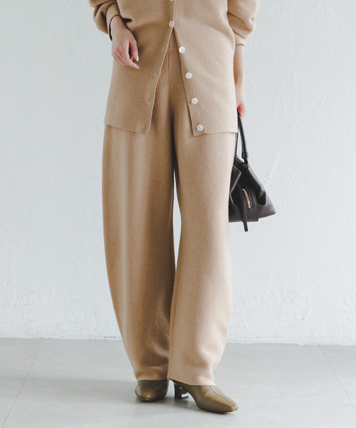 Noble(ノーブル)の「《・セットアップ対応》スムース バレルパンツ(その他パンツ・レディース・ベージュ/キャメル・38/36)」の8枚目の写真