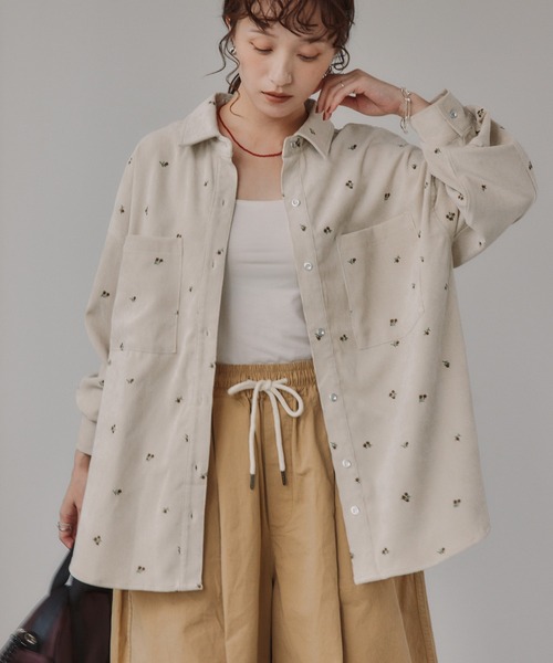 210nouve（トゥージュヌーブ）の「コーデュロイ 花柄 刺繍 ビッグ シャツ ジャケット（シャツ/ブラウス・レディース・ブラウン/アイボリー・FREE）」の13枚目の写真
