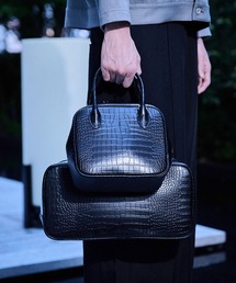 ajew（エジュー）の「Croco square bag（ハンドバッグ）」