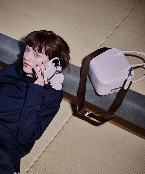 ajew(エジュー)の「Croco square bag(ハンドバッグ・レディース・ダークブラウン系/アイボリー/ブラック/ピンク系その他・FREE)」の8枚目の写真