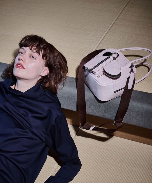 ajew(エジュー)の「Croco square bag(ハンドバッグ・レディース・ダークブラウン系/アイボリー/ブラック/ピンク系その他・FREE)」の9枚目の写真