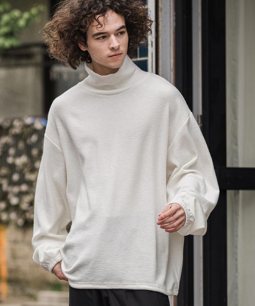 CAMBIO(カンビオ)の「mlt5884-Honeycomb Knit Loose High Neck Pullover ルーズネックトップス(A78726cmb)(Tシャツ/カットソー・メンズ・ホワイト/ブラック/チャコール・L/M/S)」の1枚目の写真
