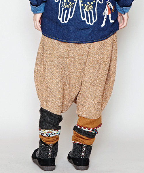 チャイハネ（チャイハネ）の「【チャイハネ】yul バルーンシルエット変形パンツ（その他パンツ・レディース・ブラック/グレー/キャメル/レッド/ブルー/ブラック系その他・FREE）」の13枚目の写真