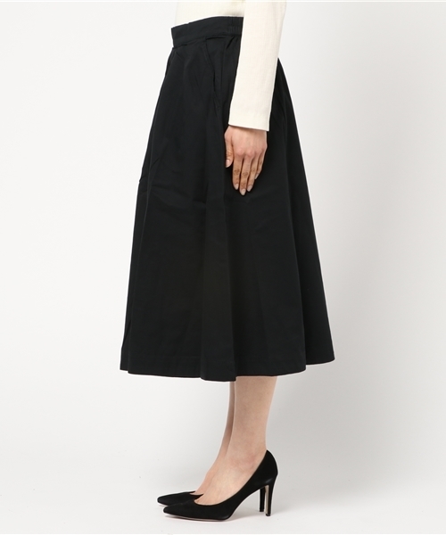 BLUEEAST（ブルーイースト）の「ウエストタック・コットンフレアスカート（スカート・レディース・ブラック/ブルー/グリーン・MEDIUM）」の5枚目の写真