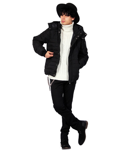 8(eight)(エイト)の「中綿 ジャケット ブルゾン フード付き (ダウンジャケット/コート・メンズ・ブラック/ベージュ/カーキ・MEDIUM/LARGE)」の4枚目の写真