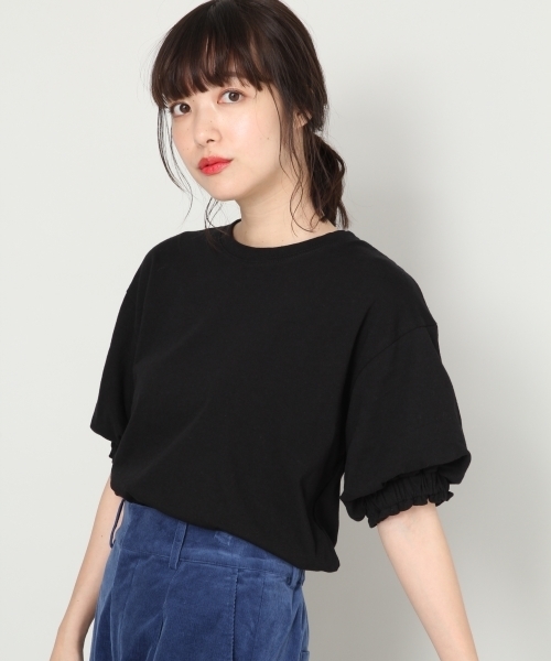 LOWRYS FARM（ローリーズファーム）の「袖ボリュームTシャツ 804243（Tシャツ/カットソー・レディース・ブラック/オフホワイト/カーキ・LARGE/MEDIUM）」の2枚目の写真