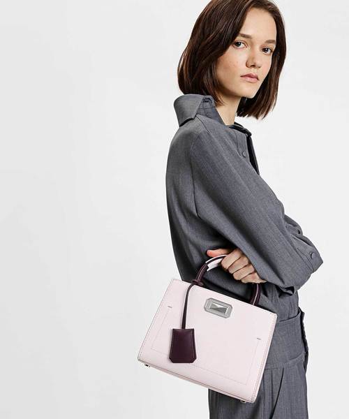 CHARLES & KEITH(チャールズ & キース)の「クラシックストラクチャーバッグ / CLASSIC STRUCTURED BAG(トートバッグ・レディース・ブラック/ライトピンク・S)」の8枚目の写真