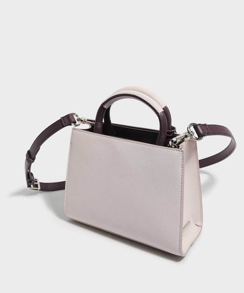 CHARLES & KEITH(チャールズ & キース)の「クラシックストラクチャーバッグ / CLASSIC STRUCTURED BAG(トートバッグ・レディース・ブラック/ライトピンク・S)」の10枚目の写真