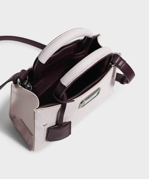CHARLES & KEITH(チャールズ & キース)の「クラシックストラクチャーバッグ / CLASSIC STRUCTURED BAG(トートバッグ・レディース・ブラック/ライトピンク・S)」の11枚目の写真
