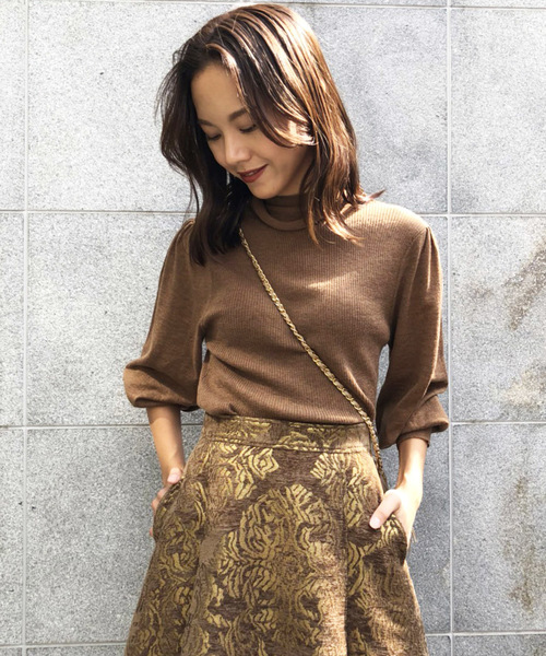 Ameri(アメリ)の「PUFF TURTLE KNIT(ニット/セーター・レディース・ブラック/ブラウン/グリーン・FREE)」の3枚目の写真