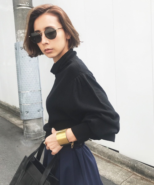 Ameri(アメリ)の「PUFF TURTLE KNIT(ニット/セーター・レディース・ブラック/ブラウン/グリーン・FREE)」の2枚目の写真