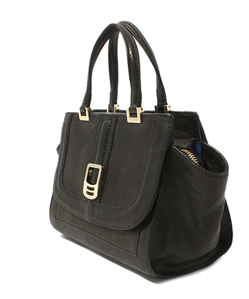 ODORANTES nano・universe(オドラント ナノ・ユニバース)の「VIA REPUBLICA/OD/クラシックスモールポシェット(ショルダーバッグ・レディース・ブラック・FREE)」の2枚目の写真