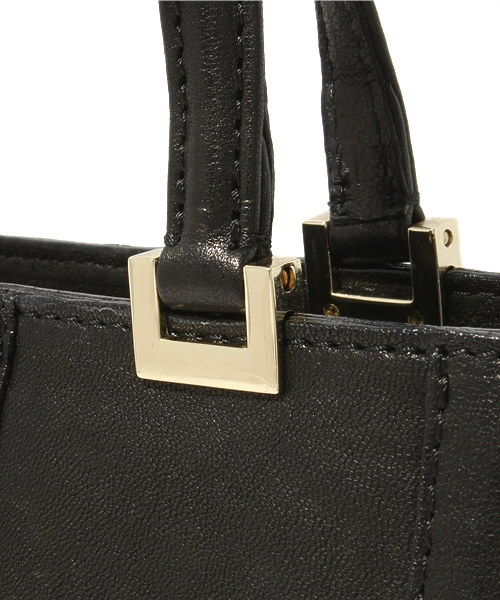 ODORANTES nano・universe(オドラント ナノ・ユニバース)の「VIA REPUBLICA/OD/クラシックスモールポシェット(ショルダーバッグ・レディース・ブラック・FREE)」の4枚目の写真