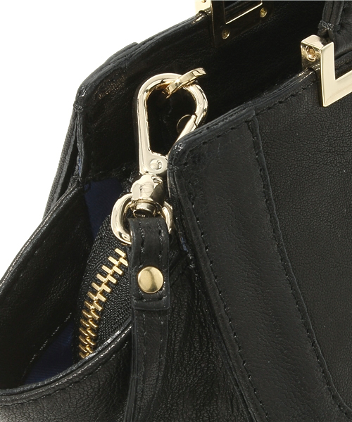 ODORANTES nano・universe(オドラント ナノ・ユニバース)の「VIA REPUBLICA/OD/クラシックスモールポシェット(ショルダーバッグ・レディース・ブラック・FREE)」の5枚目の写真