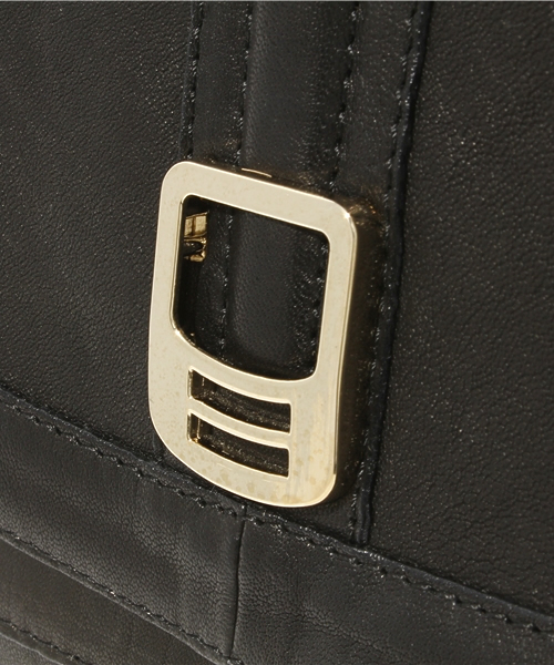 ODORANTES nano・universe(オドラント ナノ・ユニバース)の「VIA REPUBLICA/OD/クラシックスモールポシェット(ショルダーバッグ・レディース・ブラック・FREE)」の6枚目の写真