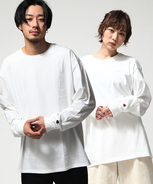 Champion(チャンピオン)の「【Champion】ロングスリーブTシャツ/ロンT(Tシャツ/カットソー・メンズ・ホワイト/ブラック/グレー/ネイビー・SMALL/MEDIUM/LARGE/X-LARGE)」の2枚目の写真
