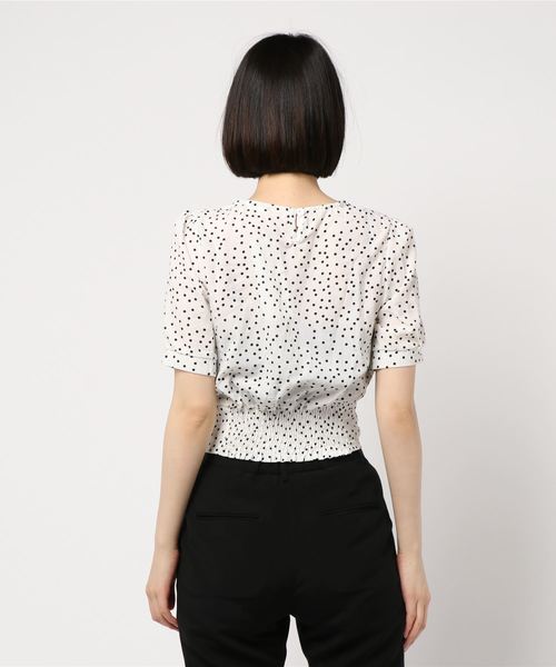 KOBE LETTUCE（コウベレタス）の「ドット柄Vネック半袖ブラウス（シャツ/ブラウス・レディース・ブラック/レッド/オフホワイト・FREE）」の4枚目の写真