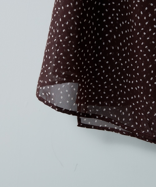 cepo(セポ)の「ドット柄シフォンキャミワンピース(ワンピース・レディース・ブラック系その他5/ホワイト系その他5/ブラウン系5・M)」の7枚目の写真