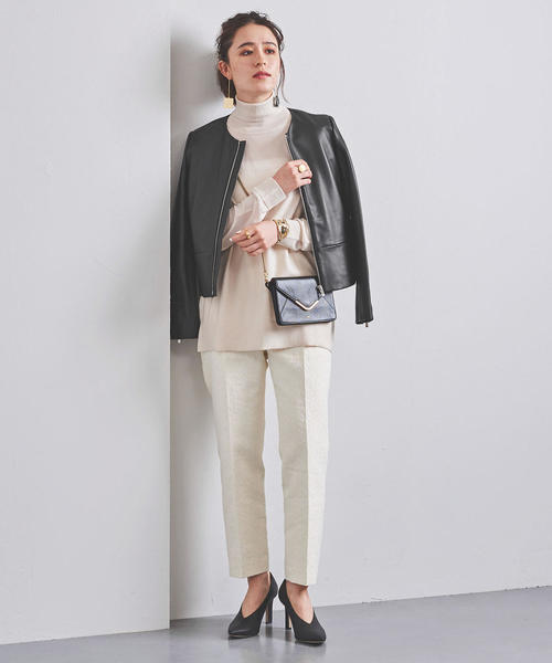 美品 ユナイテッドアローズ ノーカラーレザージャケット 羊革 ベージュ38 ユナイテッドアローズ 羊革 ノーカラー ジャケット 38 美品