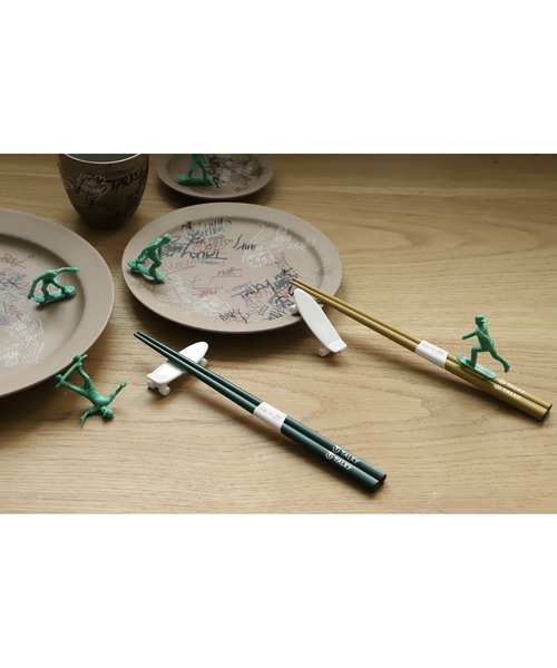 hi-dutch×TALKY ハイダッチ　スケートボード箸置き 2個入り未使用品 th_02_YELLOW_CHOP_1500x.jpg?v=