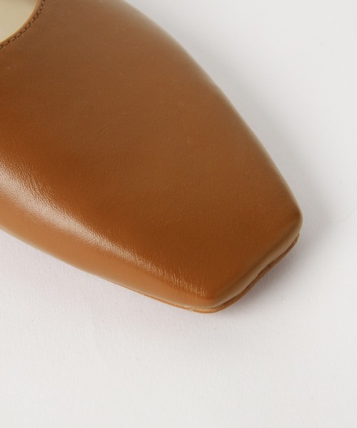 LOWRYS FARM（ローリーズファーム）の「アシメカットフラットシューズ　864878（パンプス・レディース・アイボリー/ブラウン/パイソン/ブラック・MEDIUM/LARGE）」の5枚目の写真