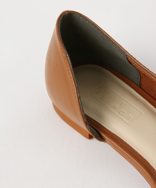 LOWRYS FARM（ローリーズファーム）の「アシメカットフラットシューズ　864878（パンプス・レディース・アイボリー/ブラウン/パイソン/ブラック・MEDIUM/LARGE）」の6枚目の写真