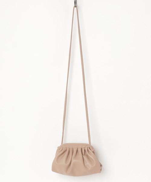 Aunt Marie's(アントマリーズ)の「AUNT MARIE'S ギャザーがま口ショルダーバッグ(ショルダーバッグ・レディース・ブラック/ベージュ・FREE)」の8枚目の写真