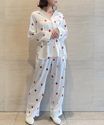 gelato pique ♡いちご柄パジャマセット　サテン♡ 長袖パジャマ gelato pique（ジェラートピケ）の「【PARIYA】イチゴサテン