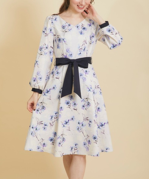 ワンピース Toccoウエストりぼん付き配色フラワープリントワンピース ワンピース Tocco Closet トッコ クローゼット のファッション