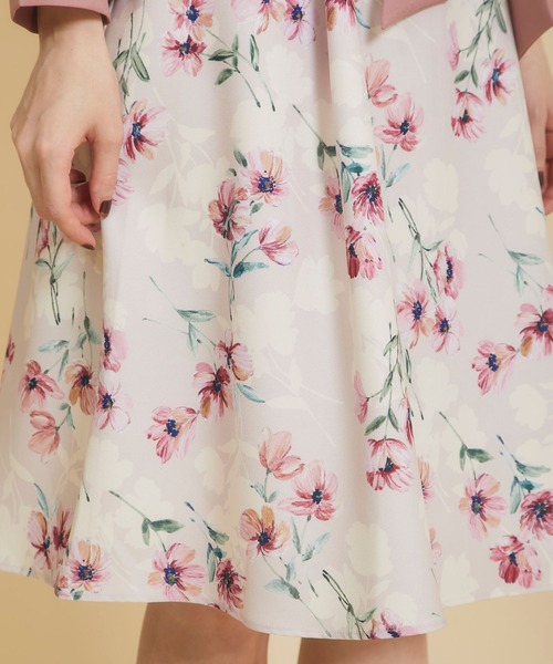 tocco closet（トッコ　クローゼット）の「ウエストりぼん付き配色フラワープリントワンピース（ワンピース・レディース・ピンク/ブルー・M）」の13枚目の写真