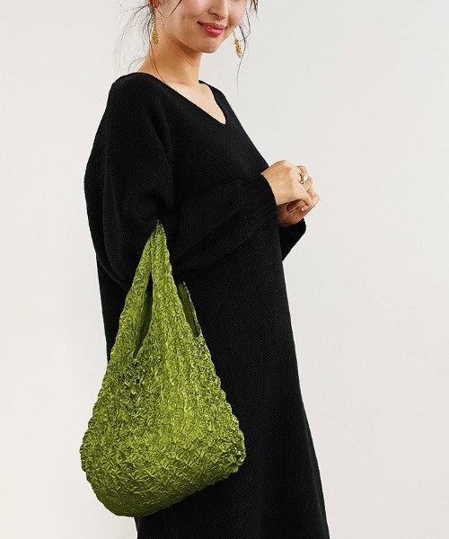 Futier land(フューティアランド)の「絞りエコバッグ(エコバッグ/サブバッグ・レディース・ブラック/ベージュ/グレー/カーキ/ブラック系その他・FREE)」の5枚目の写真