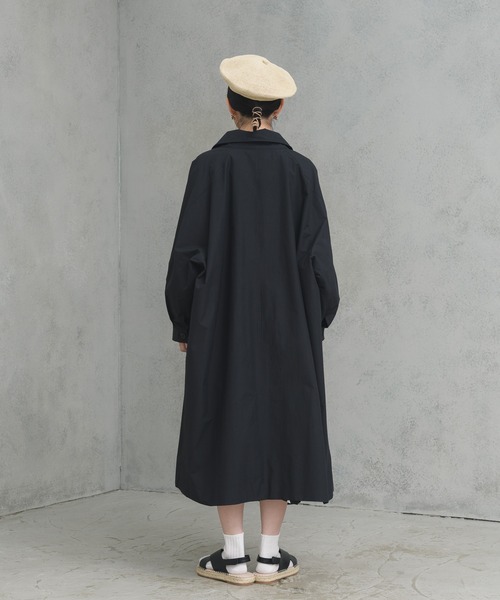 manana suerte(マニャーナスエルテ)の「ビッグシルエットステンカラーコート(ステンカラーコート・レディース・ブラック/カーキ・FREE)」の21枚目の写真