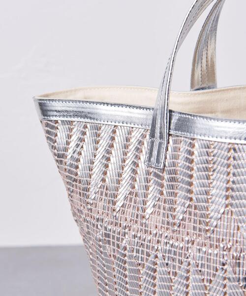 UNITED ARROWS（ユナイテッドアローズ）の「UWCC MTLC ラウンド トートバッグ †◆（トートバッグ・レディース・ゴールド/シルバー・FREE）」の22枚目の写真