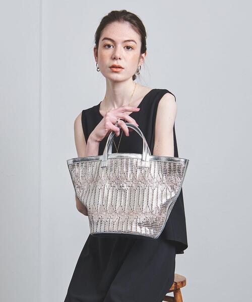 UNITED ARROWS（ユナイテッドアローズ）の「UWCC MTLC ラウンド トートバッグ †◆（トートバッグ・レディース・ゴールド/シルバー・FREE）」の8枚目の写真