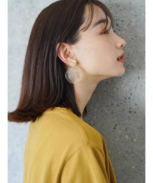 AMERICAN HOLIC(アメリカンホリック)の「ラウンドアクリルイヤリング *(イヤリング・レディース・ブラック/ブラウン/アイボリー・FREE)」の2枚目の写真