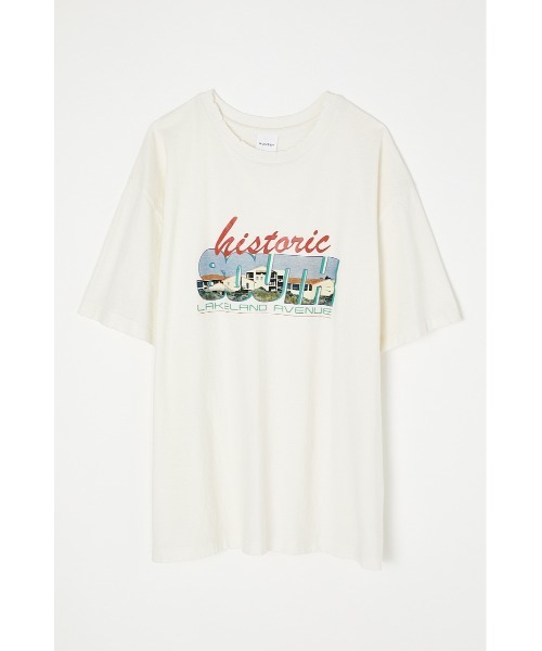 MOUSSY（マウジー）の「HISTORIC AVENUE Tシャツ（Tシャツ/カットソー・レディース・アイボリー/ライトブルー/ライトベージュ/ブラック・FREE）」の2枚目の写真