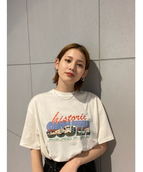 MOUSSY（マウジー）の「HISTORIC AVENUE Tシャツ（Tシャツ/カットソー・レディース・アイボリー/ライトブルー/ライトベージュ/ブラック・FREE）」の17枚目の写真