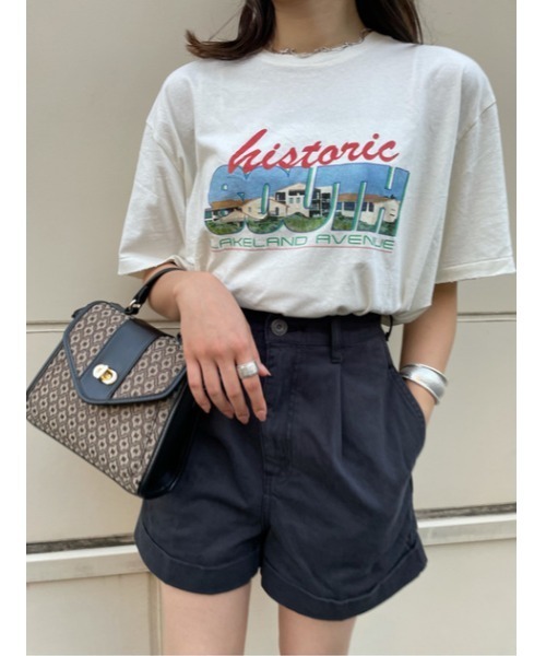 MOUSSY（マウジー）の「HISTORIC AVENUE Tシャツ（Tシャツ/カットソー・レディース・アイボリー/ライトブルー/ライトベージュ/ブラック・FREE）」の21枚目の写真