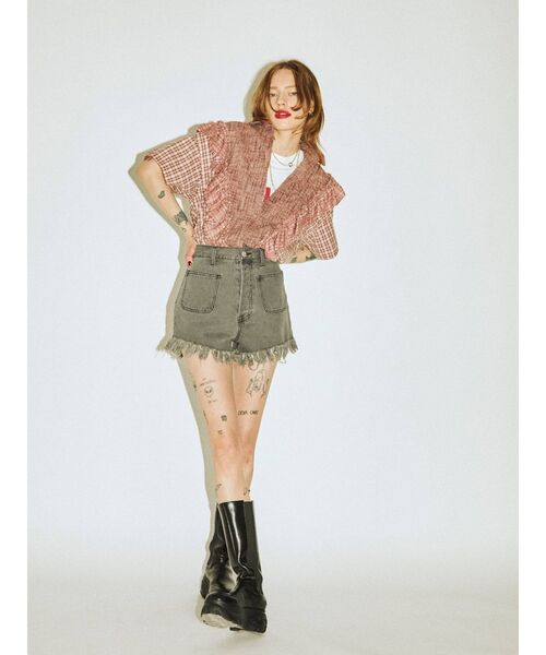 jouetie(ジュエティ)の「フリンジデニムショートパンツ(デニムパンツ・レディース・オフホワイト/ブラック/ライトブルー・LARGE/SMALL/MEDIUM/X-SMALL)」の11枚目の写真