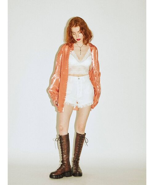 jouetie(ジュエティ)の「フリンジデニムショートパンツ(デニムパンツ・レディース・オフホワイト/ブラック/ライトブルー・LARGE/SMALL/MEDIUM/X-SMALL)」の6枚目の写真